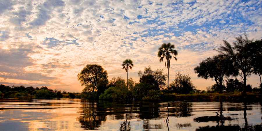 Encountering the iconic Victoria Falls and mighty Zambezi River
